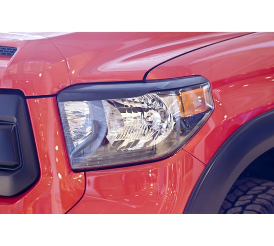 Накладки-реснички на передние фары Русская Артель для Toyota Tundra 2013- г.в. RETT-042900