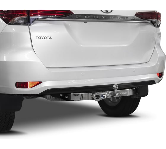 Фаркоп торцевой для Toyota Fortuner II (кроме TRD) 2017-2020/2020-н.в. нержавеющая насадка Rival F.5705.002