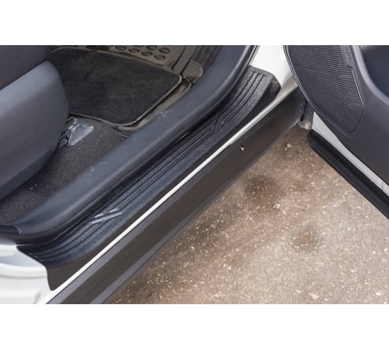 Накладки на внутренние пороги дверей Русская Артель для Toyota Rav4 2019- г.в. NT-163702