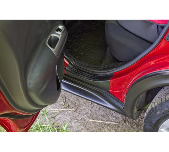 Накладки на внутренние пороги дверей Русская Артель для Nissan Juke 2010-2014 г.в. (YF15) NNJ-009002
