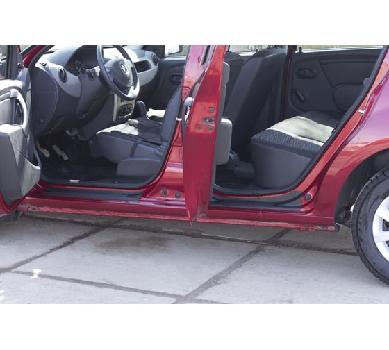 Накладки на внутренние пороги дверей Русская Артель для Renault Sandero 2009-2013 г.в. NR-150402