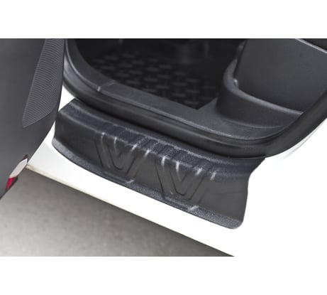 Накладки на внутренние пороги дверей Русская Артель для Volkswagen Tiguan 2011- г.в. NVT-043802