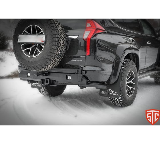 Бампер силовой задний STC Mitsubishi Pajero Sport 2021+ ОБЛЕГЧЕННЫЙ с квадратом под фаркоп, кронштейнами запасного колеса по центру, гос номера, фарами заднего хода/ПТФ STC-MPS3/21-BRR-C1-L2
