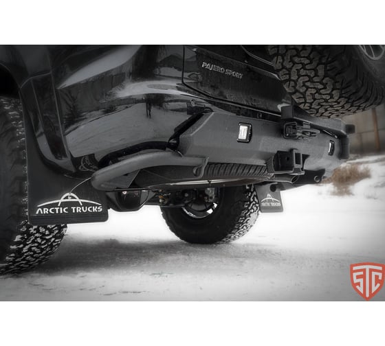 Бампер силовой задний STC Mitsubishi Pajero Sport 2021+ ОБЛЕГЧЕННЫЙ с квадратом под фаркоп, кронштейнами запасного колеса по центру, гос номера, фарами заднего хода/ПТФ STC-MPS3/21-BRR-C1-L2