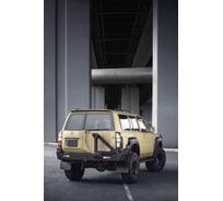Бампер силовой задний STC Nissan Patrol Y61 1997+ квадратом под фаркоп, кронштейном крепления запасного колеса справа и дублирующими фонарями STC-NPY61-BR-C2-L1