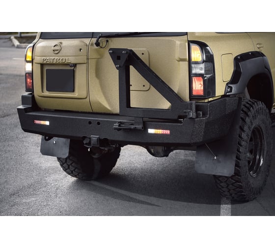 Бампер силовой задний STC Nissan Patrol Y61 1997+ квадратом под фаркоп, кронштейном крепления запасного колеса справа и дублирующими фонарями STC-NPY61-BR-C2-L1