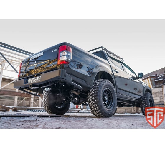 Бампер силовой задний STC Mitsubishi L200 2019+ с квадратом под фаркоп и дублирующими фонарями STC-ML200/19-BR-L1