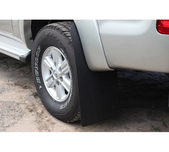 Широкие брызговики Русская Артель с выносом 50мм для Toyota Hilux 2011-2013 BTH-043300