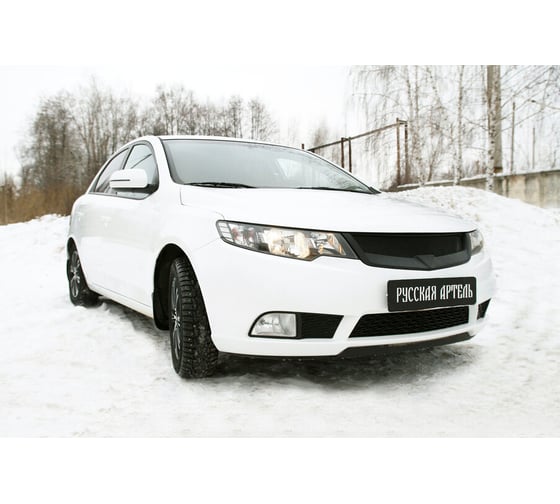 Решетка радиатора Русская Артель спорт с черной сеткой для KIA Cerato Forte 2008-2013 RRKC-010550