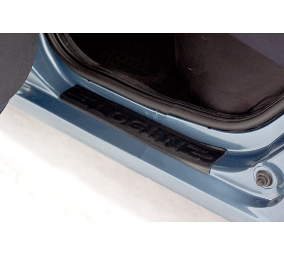 Накладки на пороги Русская Артель 2 шт Renault Logan 2004-2010 NRL-041122