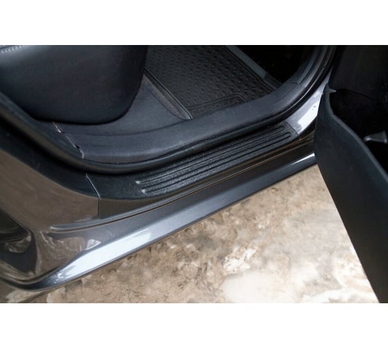 Накладки на пороги передних дверей Русская Артель Toyota Corolla седан 2012-2015 NT-155112