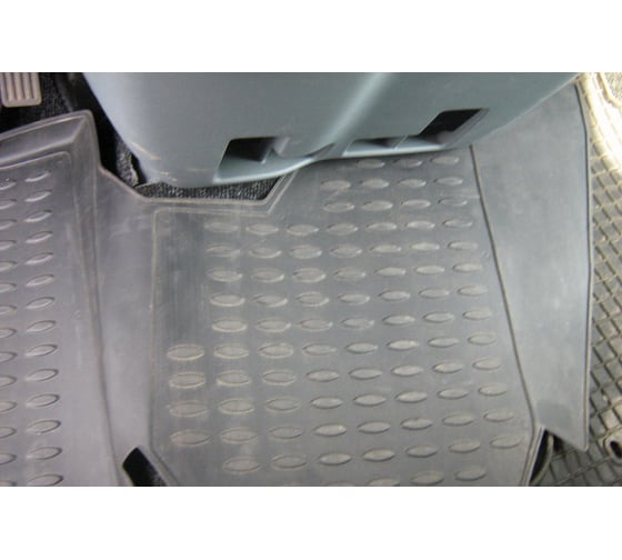 Коврики в салон ELEMENT для FORD Transit, 2 части, МКПП, 2006 г.в. s000.13