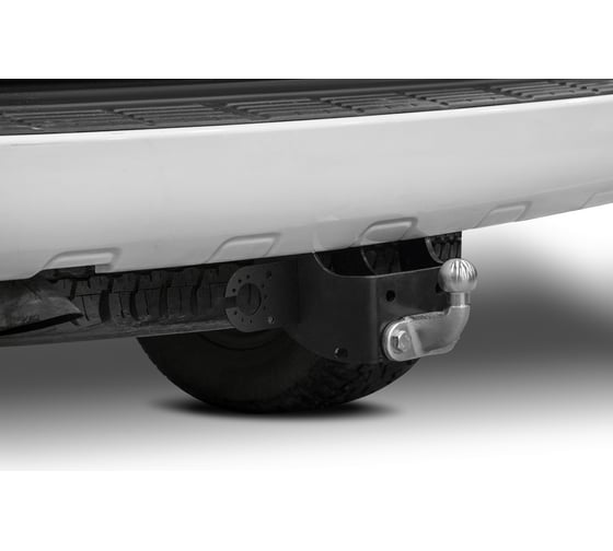 Фаркоп торцевой Toyota Land Cruiser 200 кроме Executive/TRD 2007-21 BERG F.5713.002