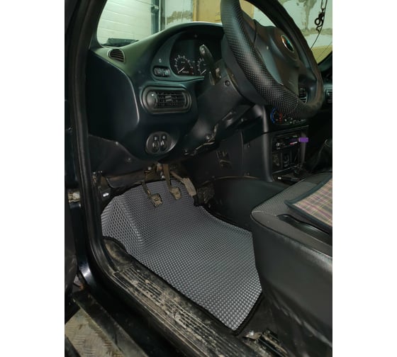 Ковры в салон автомобиля Eva Smart chevrolet niva вариант макси 3d 2009 - 2020 эва сота коричневые c красной окантовкой 3359-A6A7-S 1