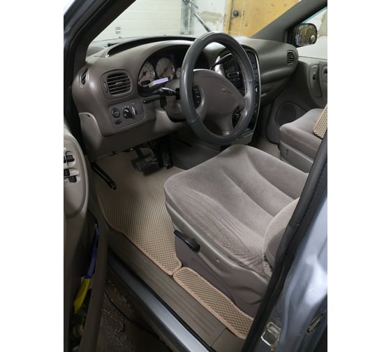 Ковры в салон автомобиля Eva Smart chrysler town country iv 5мест 2000 - 2005 эва сота чёрные c красной окантовкой 3675-B5A7-S