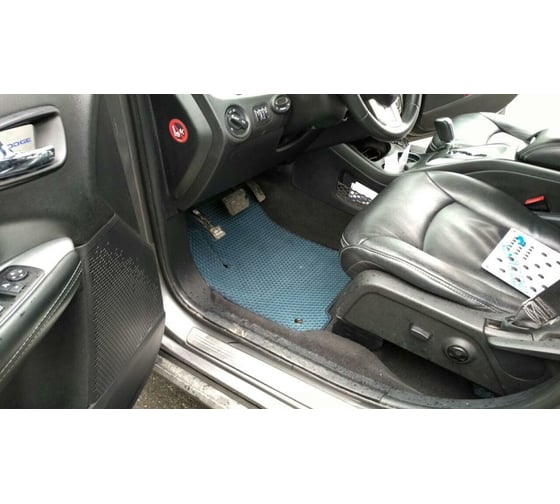 Ковры в салон автомобиля Eva Smart dodge journey i рестайлинг 2011 - 2020 эва сота чёрные c синей окантовкой 3001-B5B2-S 1