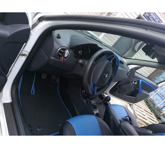 Ковры в салон автомобиля Eva Smart renault duster i рестайлинг 2015 - 2021 эва сота чёрные c синей окантовкой 1687-B5B2-S
