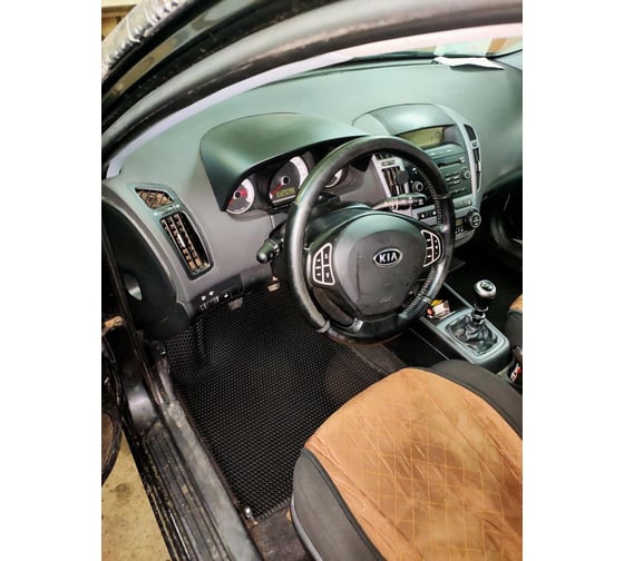Ковры в салон автомобиля Eva Smart kia ceed i вариант макси 3d 2006 - 2012 эва сота коричневые c красной окантовкой 3733-A6A7-S