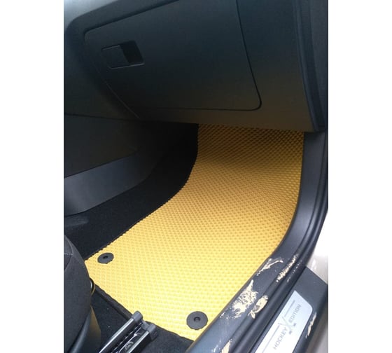 Ковры в салон автомобиля Eva Smart skoda rapid i 2012 - 2020 эва сота бежевые c красной окантовкой 1728-A1A7-S