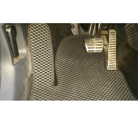Ковры в салон автомобиля Eva Smart skoda yeti 2009 - 2018 эва сота чёрные c красной окантовкой 1733-B5A7-S