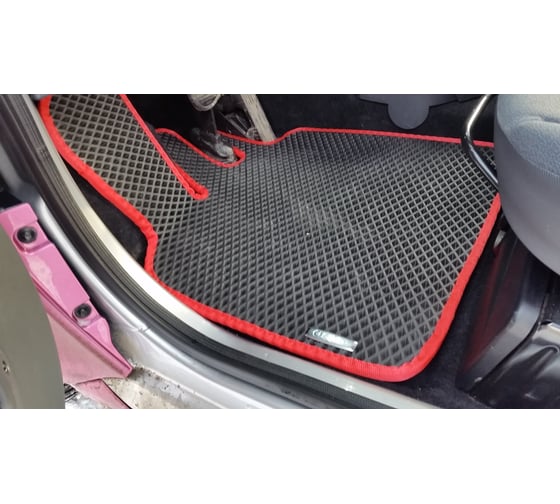 Ковры в салон автомобиля Eva Smart smart fortwo (450) 1998 - 2007 эва сота чёрные c красной окантовкой 1737-B5A7-S