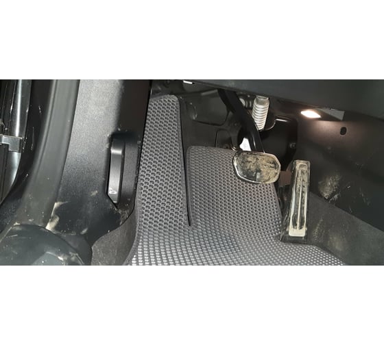 Ковры в салон автомобиля Eva Smart bmw 2 (f44) 2019 - эва сота коричневые c коричневой окантовкой 3310-A6A6-S