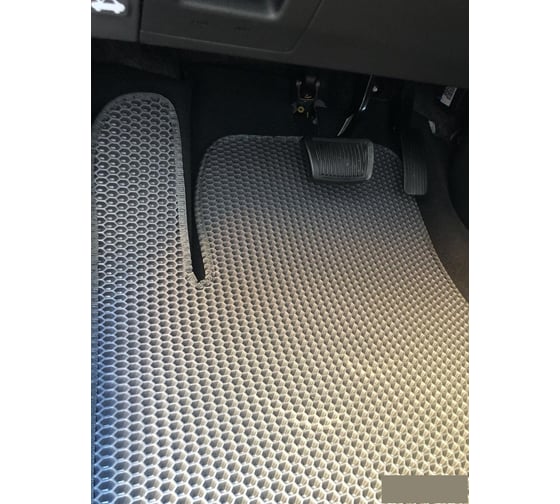 Автомобильные коврики DuffCar в Hyundai solaris ii (hcr) (2017 - ...), ромб черный с черным кантом 1-2402-1-9-14