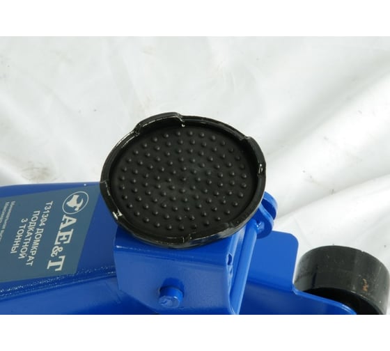 Подкатной двухнасосный домкрат 3т AE&T T31304