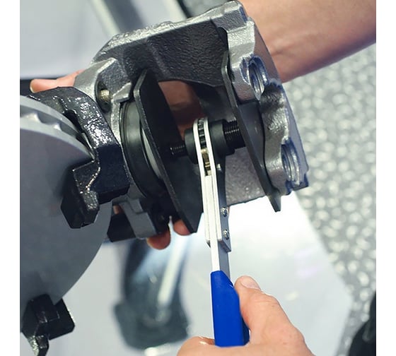 Приспособление для разведения тормозных колодок с трещоткой Car-tool CT-U0001