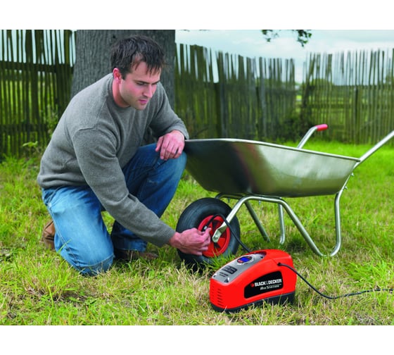 Автомобильный компрессор Black+Decker ASI300