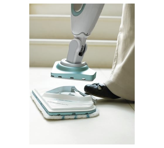 Пароочиститель Black&Decker SteamMop FSM1616