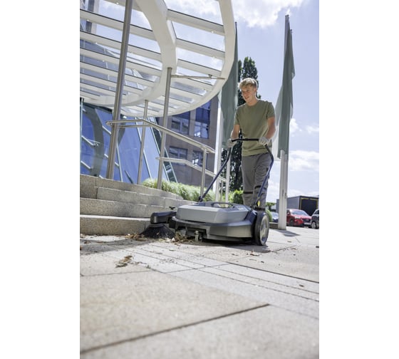 Подметальная машина Karcher KM 70/20 C 1.517-130.0