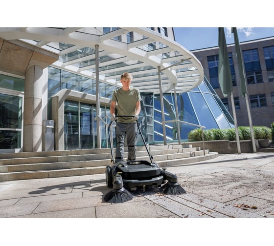 Подметальная машина Karcher KM 70/20 2SB Anniversary Edition 1.517-100.0