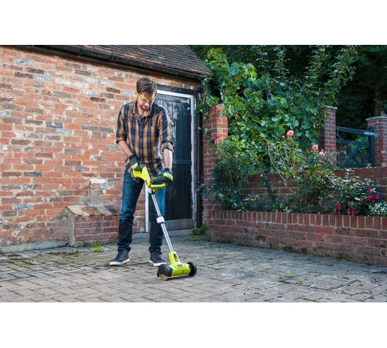 Щеточная машина Ryobi ONE+ 18В RPC180020S 5133004316
