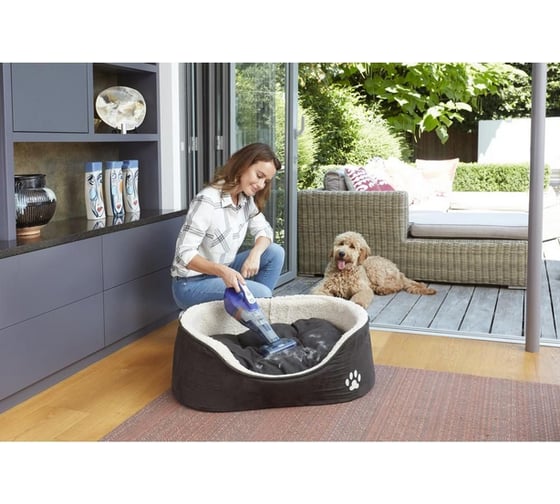 Аккумуляторный пылесос с выдвижным соплом Black&Decker DVJ315J