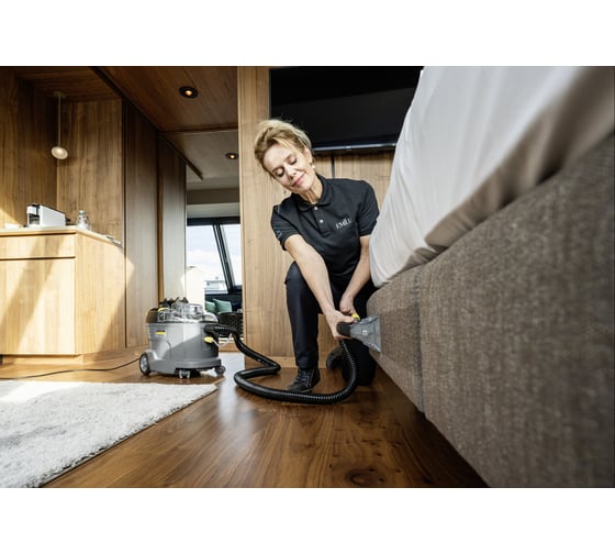 Пылесос Karcher Puzzi 8/1 EU 1.100-240.0