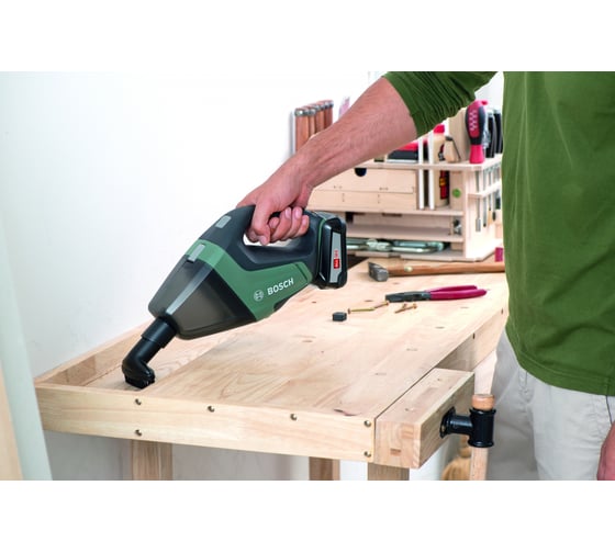 Аккумуляторный ручной пылесос Bosch UniversalVac 18 0.603.3B9.100