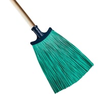 Метла ООО Агростройлидер синтетическая плоская 275x290мм средняя с деревянным черенком 1200мм в сборе САД-14.02.2