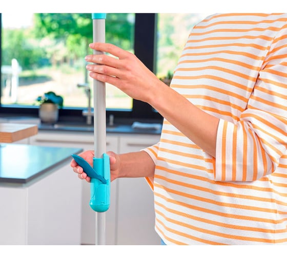 Комплект: Швабра + ведро на колесах, с механизмом отжима Leifheit CLEAN TWIST M Ergo mobile 52121