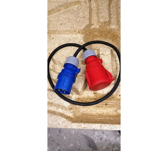 Переходник ALPENBOX Male CEE32A 3P - Female CEE32A 5P IP44 XTREM 3G4 0,5м 9110109