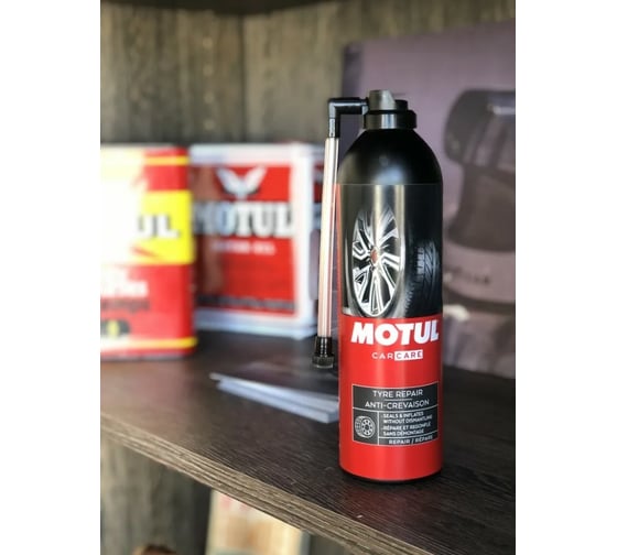 Средство для ремонта и подкачки шин Tyre Repair 0.5 л MOTUL 110142