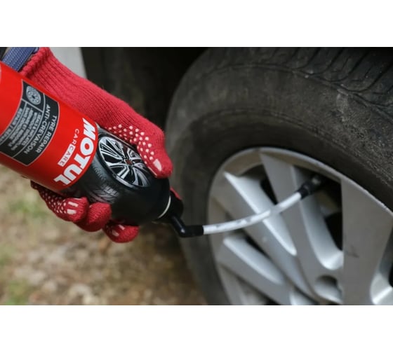 Средство для ремонта и подкачки шин Tyre Repair 0.5 л MOTUL 110142
