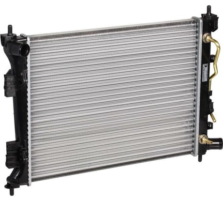 Радиатор охлаждения для автомобилей Solaris /Rio AT LUZAR LRc 081L4