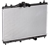 Радиатор охлаждения для автомобилей Juke 1.6i LUZAR LRc 141EE