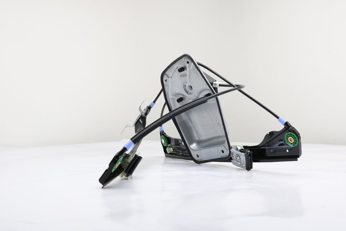 Стеклоподъемник передний, правый VW: Golf V 03-09, Jetta 06-11 PATRON ...