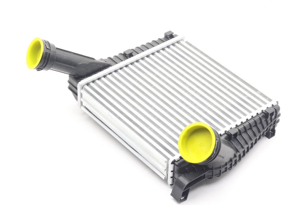 Интеркулер VW Touareg (02-)/Touareg II (10-) правый PATRON PRS5052 ...