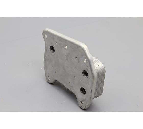 Масляный радиатор Mercedes C (W203) (00-)/ Sprinter (W901-905) (95-) PATRON PRS6033 1