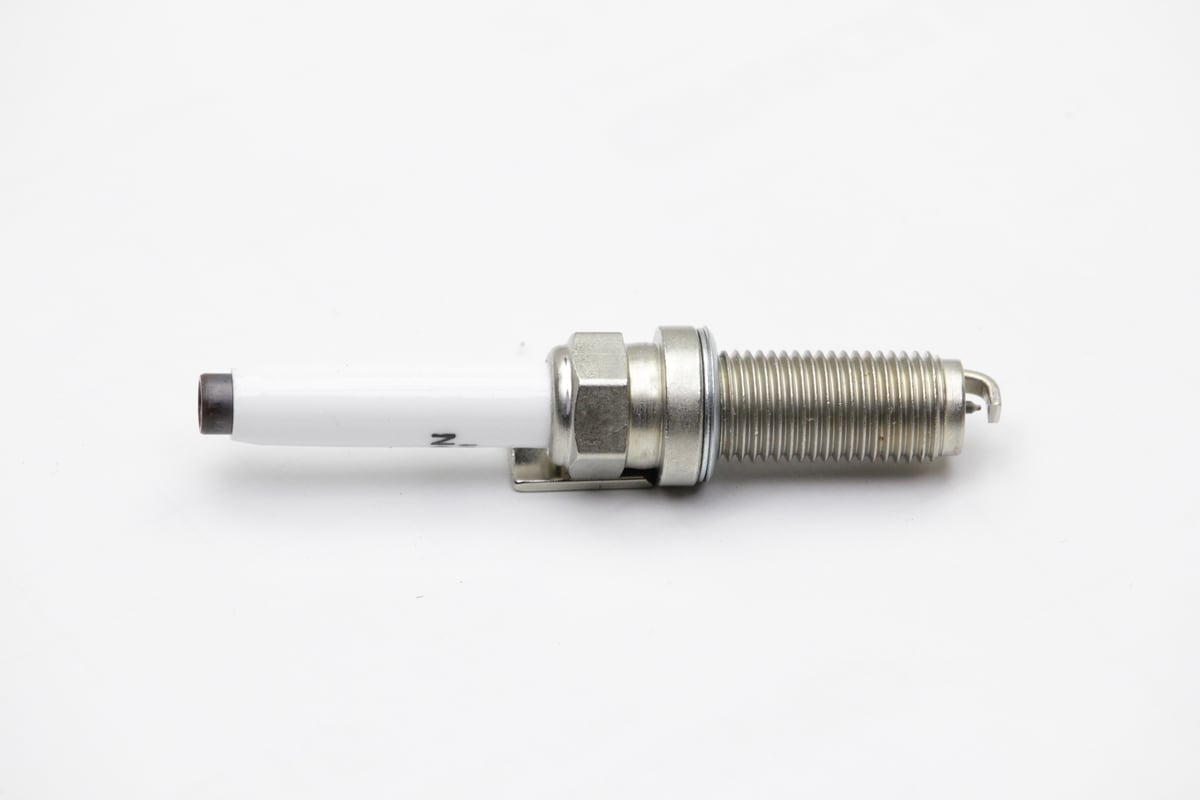 Свеча зажигания ILKFR8BG (Iridium) GEELY: Coolray 1.5T 20- PATRON ...