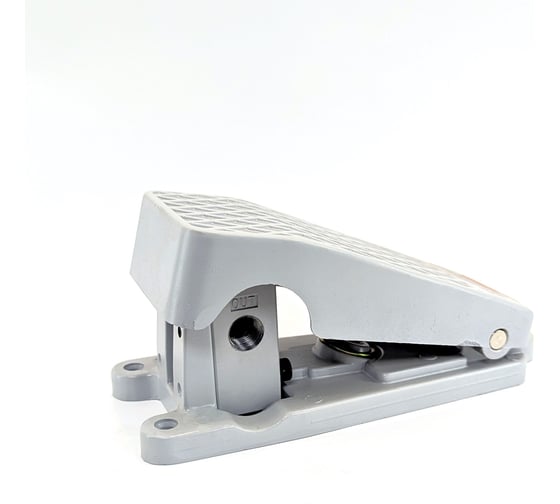 Педаль пневматическая CDC Pneumatics 3/2, 1/4 TFVM230-G02 1