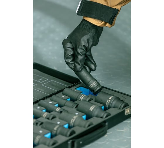 Набор ударных глубоких шестигранных головок (15 шт; 1/2; CrMo) HOEGERT TECHNIK  в кейсе HT4R049